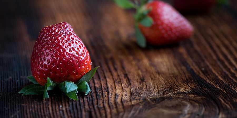 Der Name der Erdbeere ist verwirrend. Es handelt sich nicht um Beeren, sondern um Sammelnussfrüchte.
