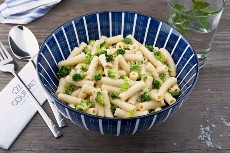 Makkaroni mit Broccoli-Cremesauce